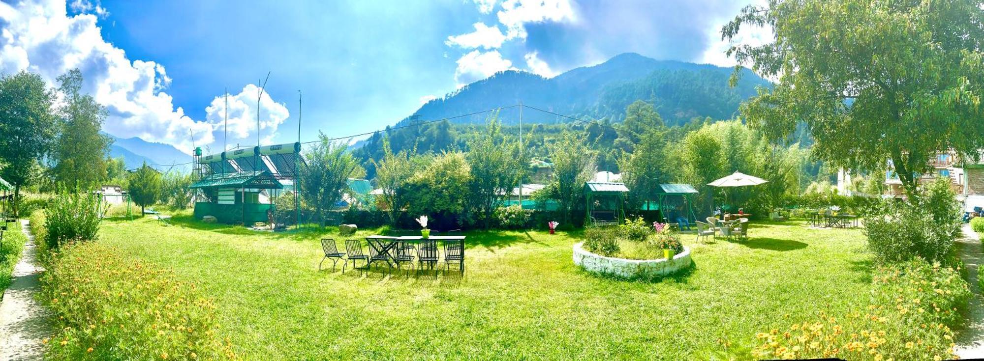 Himalayan Hill Queen Resort, Manali M98160-43400 Esterno foto