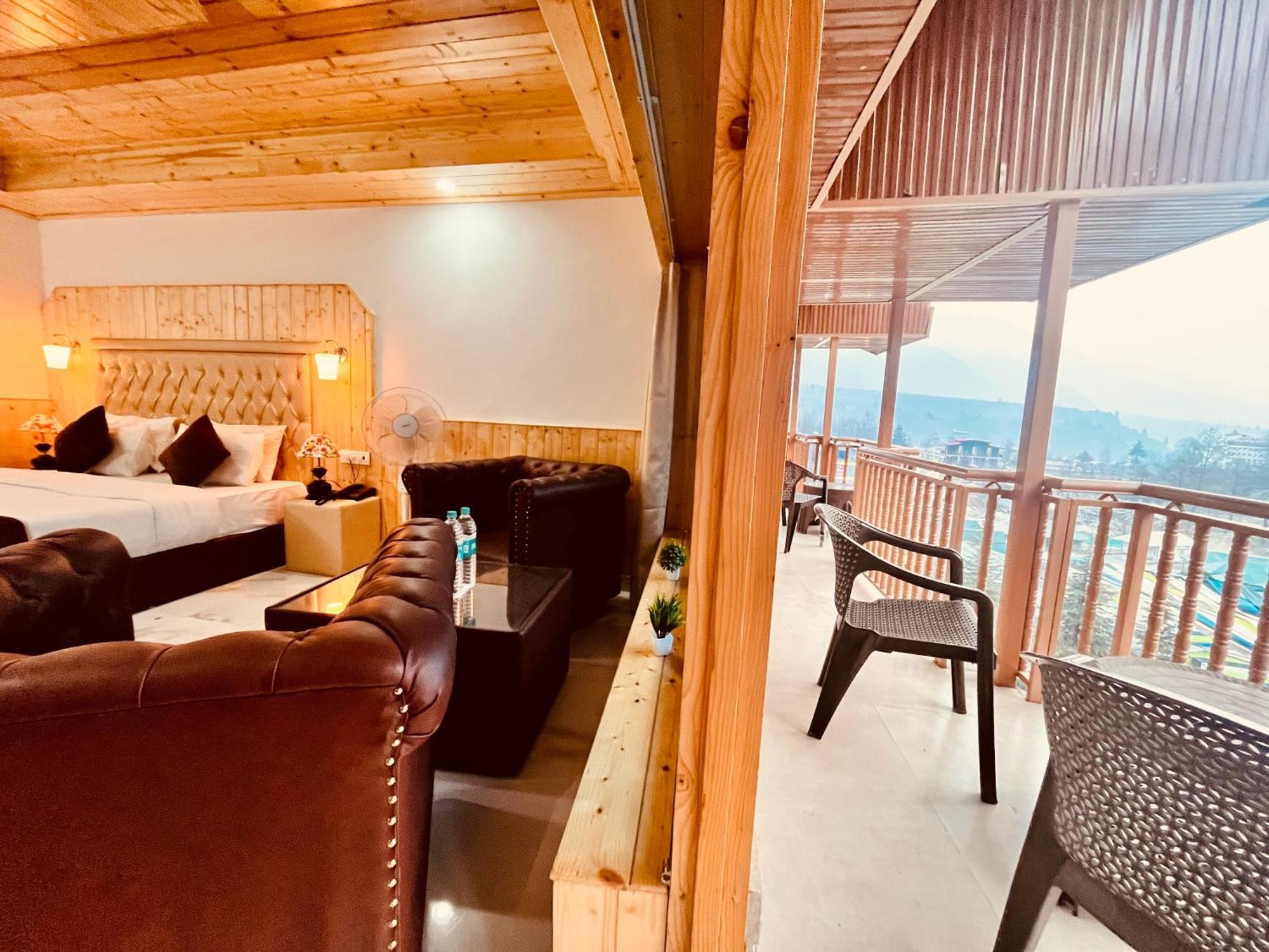 Himalayan Hill Queen Resort, Manali M98160-43400 Esterno foto